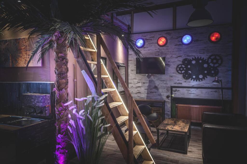 Einzigartige Ferienwohnung Bunt Wie Берлин Экстерьер фото