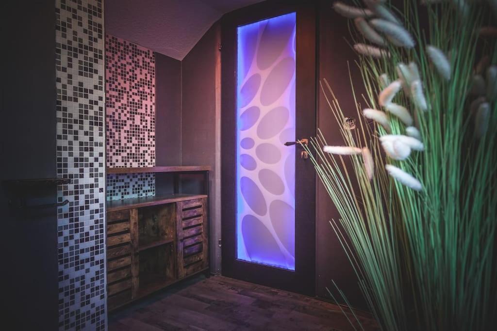 Einzigartige Ferienwohnung Bunt Wie Берлин Экстерьер фото