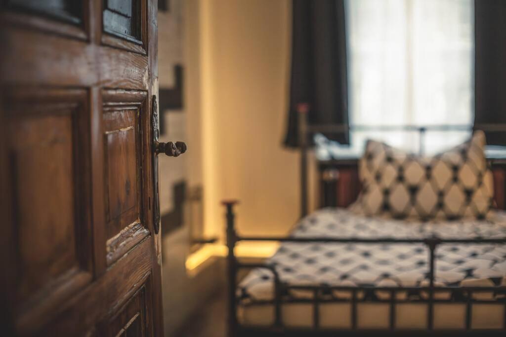 Einzigartige Ferienwohnung Bunt Wie Берлин Экстерьер фото