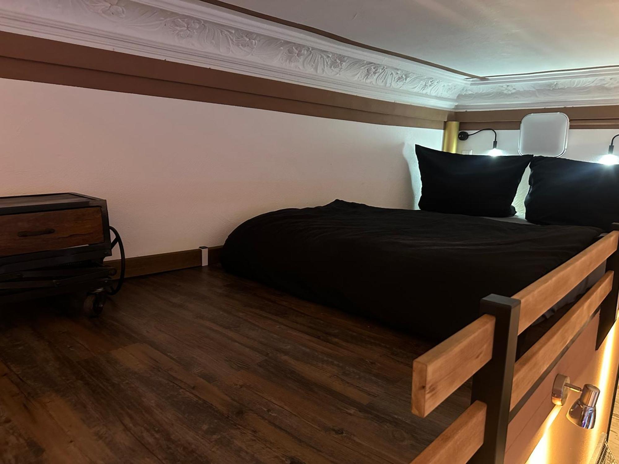 Einzigartige Ferienwohnung Bunt Wie Берлин Экстерьер фото